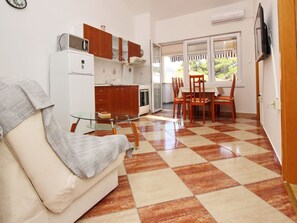 Living area - Appartement in Baška mit Eigenem Balkon by Interhome (Krk/Baška)