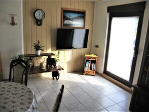 Interior - Nichtraucherbungalow by Interhome (Dresden)