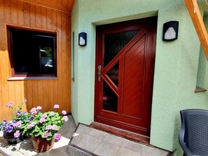 Exterior detail - Nichtraucherbungalow by Interhome (Dresden)