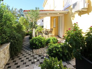 Outdoor dining - Gorica 1 A4+1 No.1 by Interhome (Krk/Baška)
