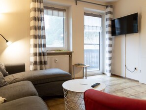 DVD player - mit Balkon und Geschirrspülmaschine by Interhome (Weißenstadt)