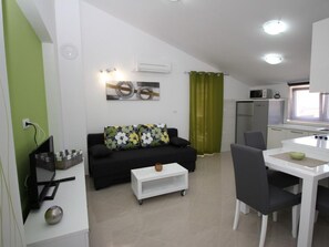 Living area - Gorica 1 A2+1 br.7 by Interhome (Krk/Baška)
