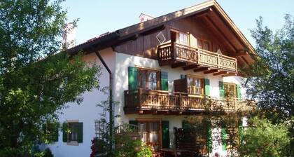 Komfortable Ferienwohnung in Bad Bayersoien by Interhome