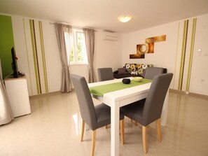 Dining - Gorica II A2+2 br.6 by Interhome (Krk/Baška)