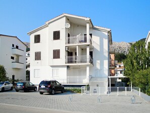 Exterior - Neue Ferienwohnung in Baška mit Eigener Terrasse by Interhome (Krk/Baška)