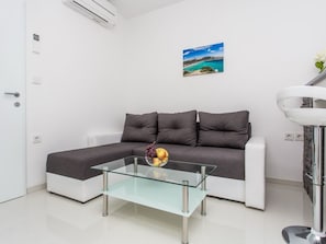 Living area - Tolle Wohnung in Baška mit Eigenem Balkon by Interhome (Krk/Baška)