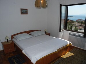 3 bedrooms, Internet - Appartement mit Balkon und Meerblick by Interhome (Crikvenica)