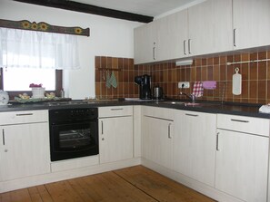 Fridge, microwave, oven, dishwasher - Altes Bauernhaus by Interhome (Kollnburg)