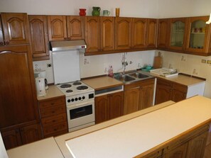 Fridge, oven, cookware/dishes/utensils - für 4 Personen by Interhome (Crikvenica)