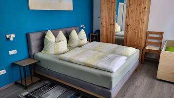 3 bedrooms, internet