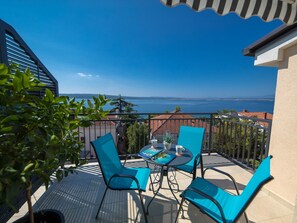 Outdoor dining - Wohnung für 2-3 Personen, 100m vom Strand entfernt by Interhome (Crikvenica)