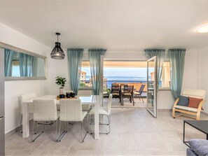 Dining - Modernes Apartment in Crikvenica mit Gemeinschaftspool by Interhome (Crikvenica)