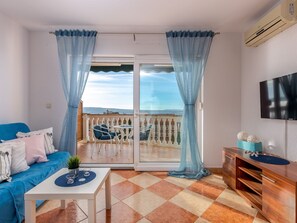 TV - Wohnung mit Balkon und Meerblick by Interhome (Crikvenica)