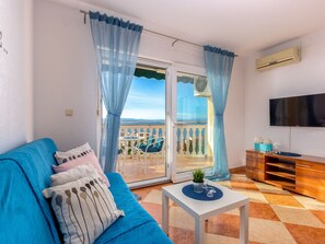 TV - Wohnung mit Balkon und Meerblick by Interhome (Crikvenica)