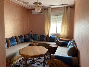 TV - Résidence Al Ossra 2 in Agadir by Interhome (Agadir)