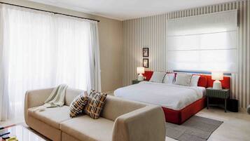 Iron/ironing board, free WiFi, bed sheets, wheelchair access