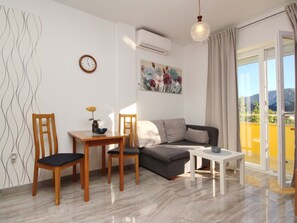 Living area - Appartement in Baška mit Eigenem Balkon by Interhome (Krk/Baška)