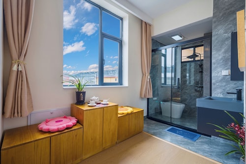 Shangri-La Chenxia Courtyard Homestay