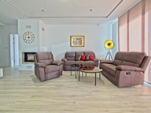 Fireplace - Villa Ulika by Interhome (Makarska)