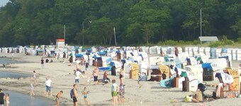 Strandnahe Ferienwohnung mit Gartenterrasse by Interhome