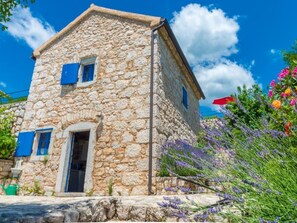 Exterior - "Villa Ivanka" mit Blick auf das Wasser by Interhome (Crikvenica)