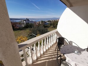 Outdoor dining - Appartement für 2-3 Personen mit Balkon by Interhome (Crikvenica)