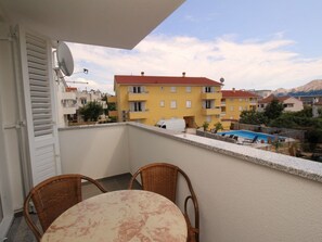 Outdoor dining - Wohnung in Baška mit Eigenem Balkon by Interhome (Krk/Baška)