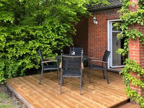 Outdoor dining - Haus am Reithmoor by Interhome (Großefehn)