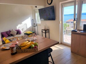 TV - Gemütliche Ferienwohnung Anja by Interhome (Crikvenica)