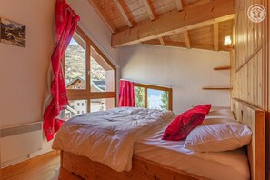 3 bedrooms, iron/ironing board, travel cot, free WiFi - LE CHAMOIS TIGNY B7 - VALLOIRE (VALLOIRE)