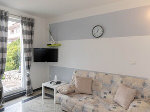 Living area - Wohnung mit großer Terasse by Interhome (Crikvenica)