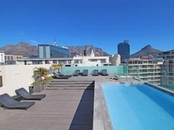 Pool - "Harbour Bridge 214" by Interhome (Cape Town - City Center)