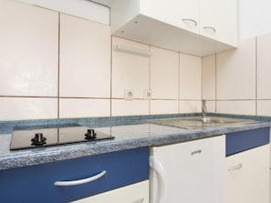 Fridge, cookware/dishes/utensils - Mrakovcic by Interhome (Krk/Baška)