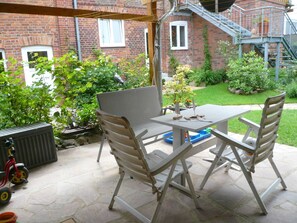 Outdoor dining - Studio am Rande eines Naturschutzgebietes by Interhome (Dassow)
