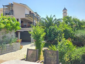 Property grounds - Studio-Apartment mit Terrasse by Interhome (Crikvenica)