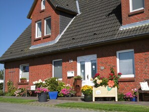 Exterior - Wohnung in Osterdeich mit Terrasse und Garten by Interhome (Nordstrand)