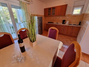 Dining - Wohnung in Crikvenica mit privatem Parkplatz by Interhome (Crikvenica)