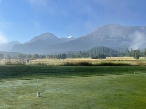 Golf - Wohnung mit Aussicht by Interhome (Pontresina)