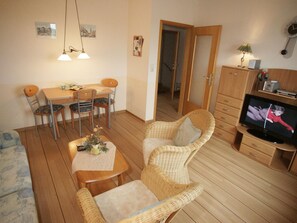 Living area - Wohnung in Neue Tiefe mit Terrasse, Garten und Grill by Interhome (Bannesdorf)