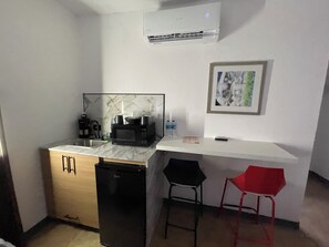 Comfort Studio | Free WiFi - Estudios 303  (San Juan)