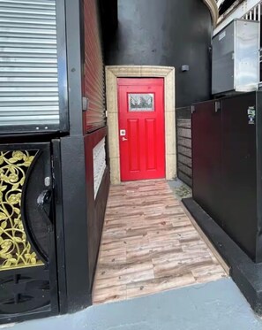 Exterior - Estudios 303  (San Juan)