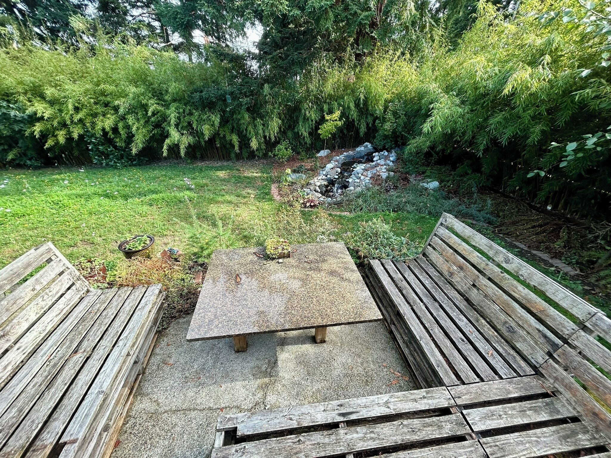 屋外ダイニングエリア