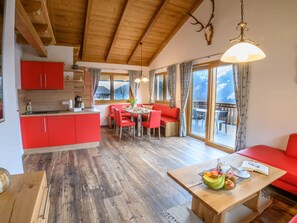TV - Chalet Waldhof mit Panoramasauna by Interhome (Flattach)