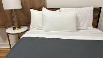 1 soverom, strykejern/-brett, reiseseng for barn og wi-fi (inkludert)