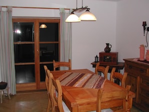 Dining - Gemütliches Ferienhaus in Lofer mit Garten by Interhome (Lofer)