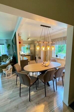 تناول الطعام