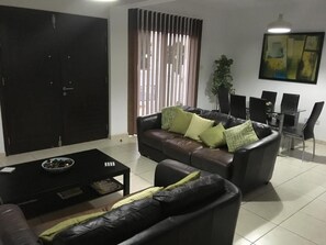 TV, DVD player - "Palmenvilla" mit privatem Balkon by Interhome (Agios Georgios Pegeias)