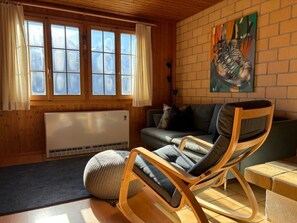 Televisión, chimenea