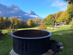Outdoor spa tub - Apartment Rauft by Interhome (Hasliberg)