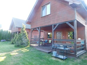 Outdoor dining - "Eagle Cottage II" unbeschwerter Urlaub by Interhome (Swinoujscie)